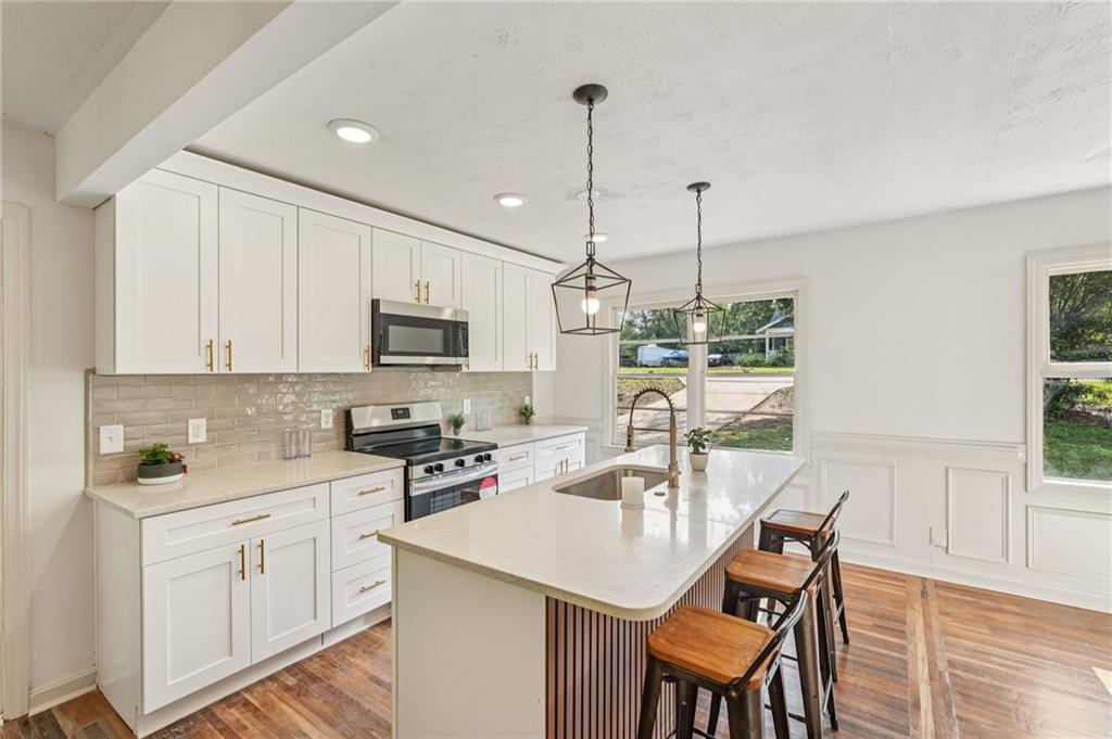 3422 Maplehurst Drive