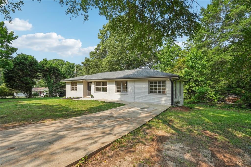 3422 Maplehurst Drive, Decatur, Georgia image 9