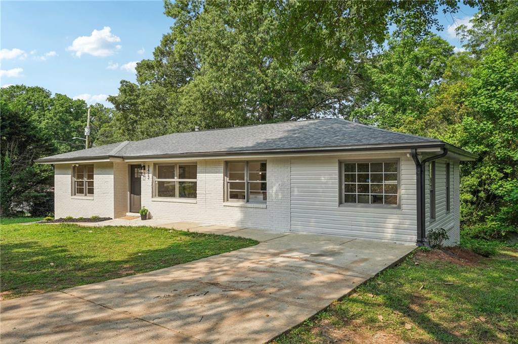 3422 Maplehurst Drive, Decatur, Georgia image 10