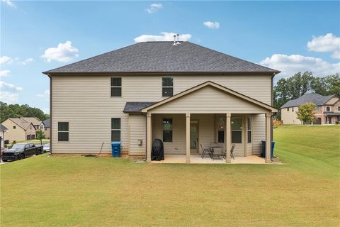 A home in Dacula