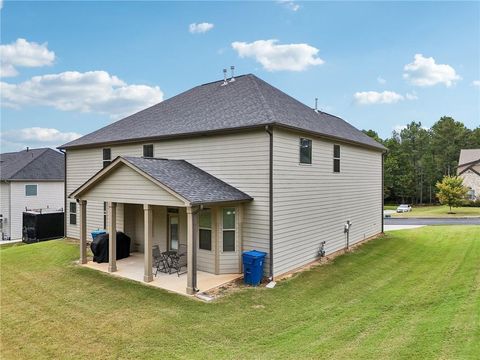 A home in Dacula