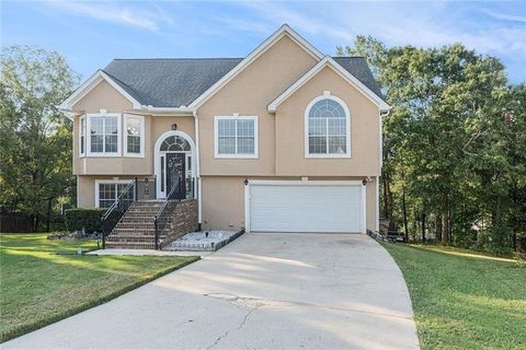 Homes For Sale - 7475 Danielle Court<br/> Clayton County, Jonesboro, GA 30236