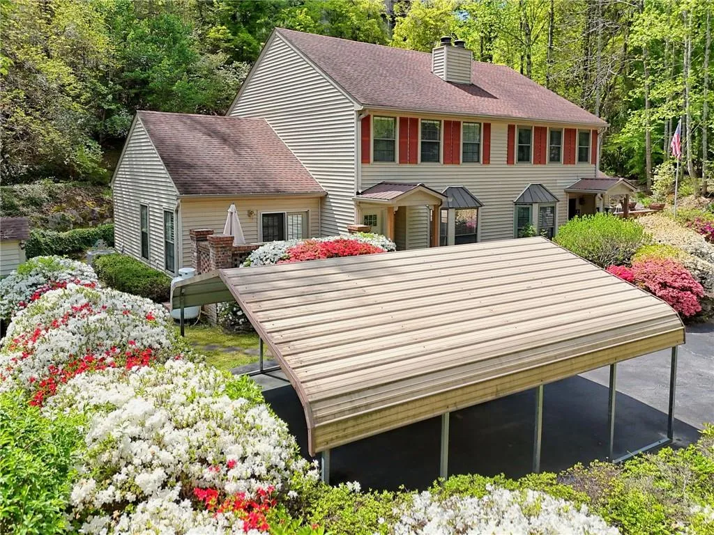 Clayton, Georgia 30525, United States, 3 Bedrooms Bedrooms, ,2 BathroomsBathrooms,Residential,Active,194668