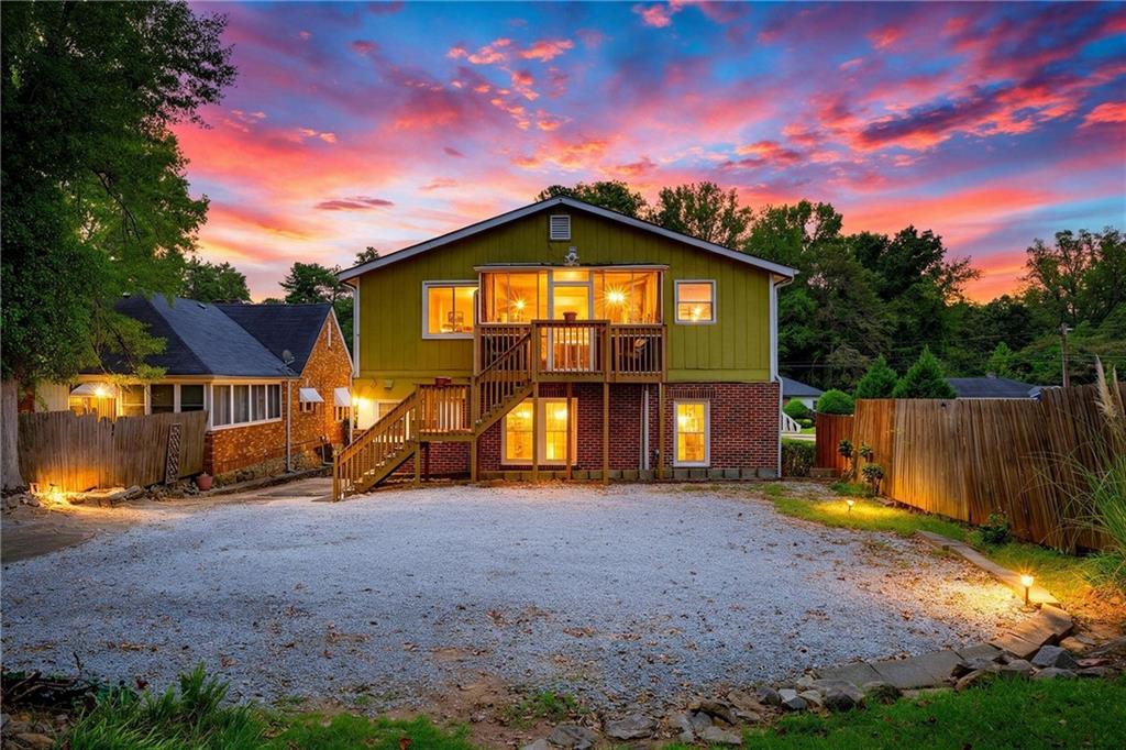 2099 Cascade Road SW
