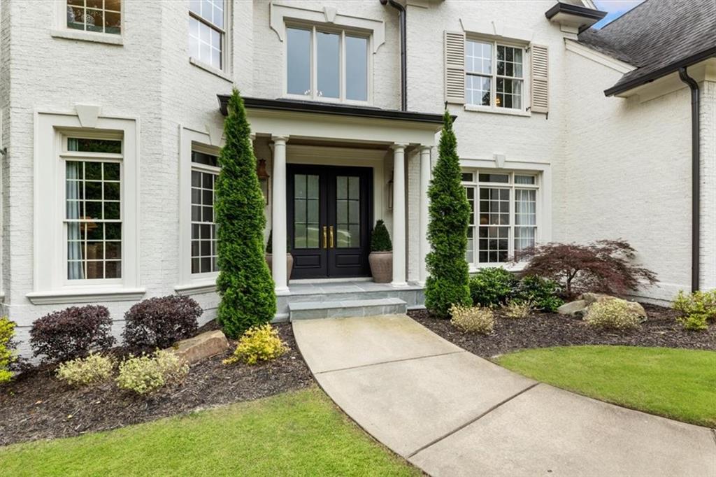 525 Tiverton Court
