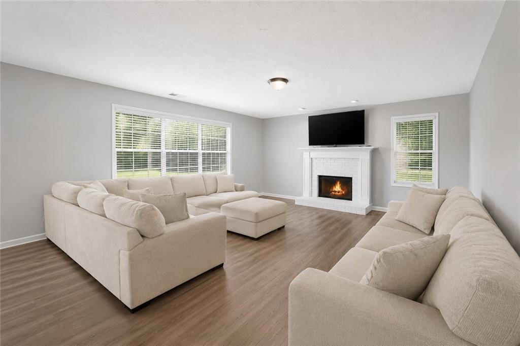 322 Lochmill Court