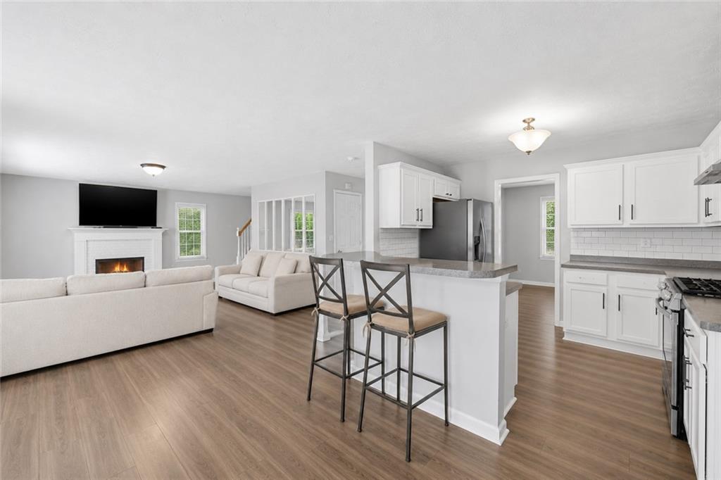 322 Lochmill Court