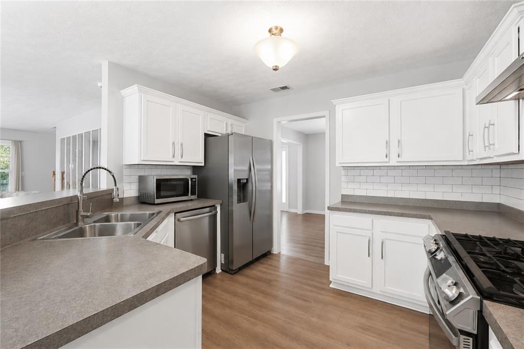 322 Lochmill Court