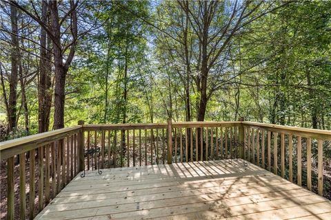 A home in Powder Springs