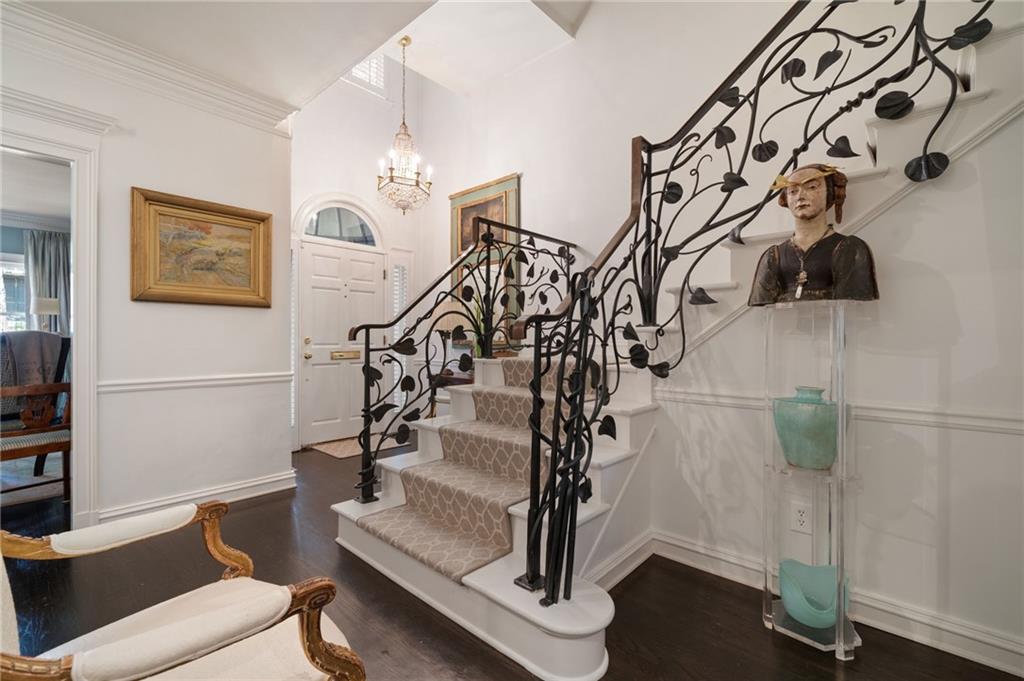 2525 Peachtree Road NE 25