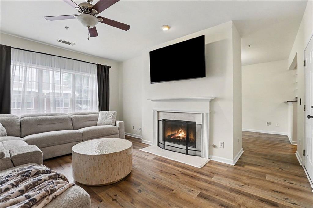 6115 Woodland Lane