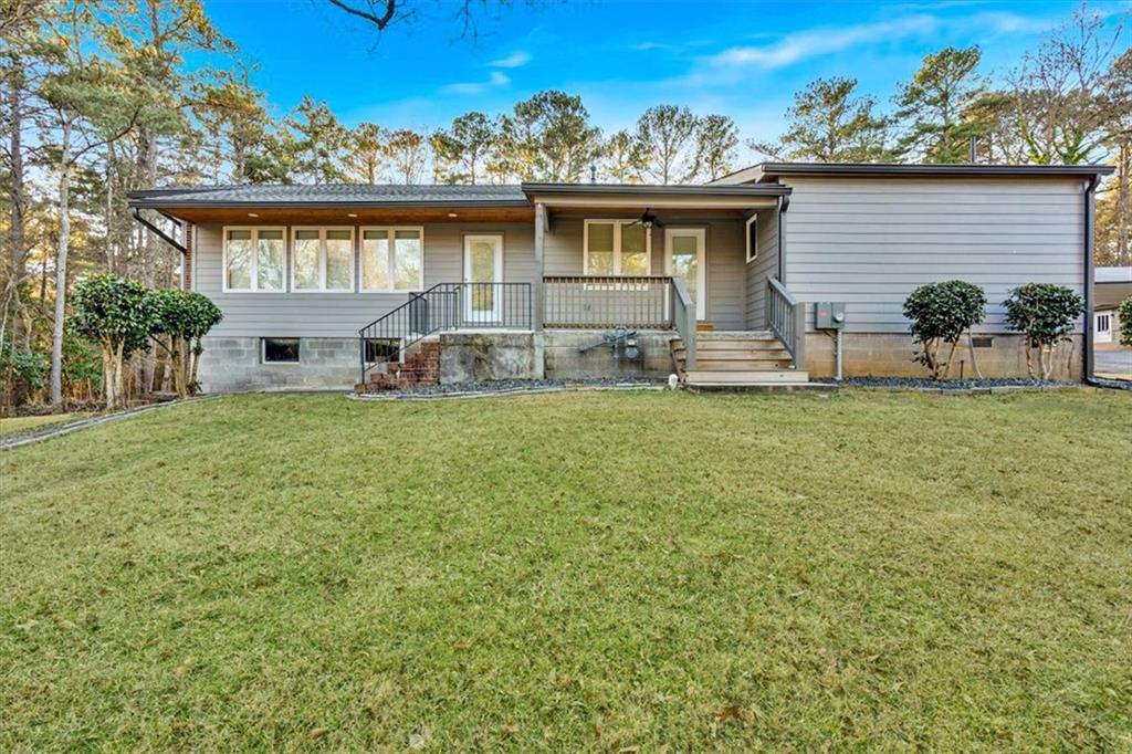 4847 Lakewood Drive