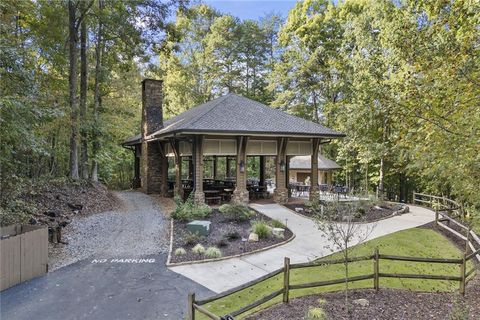 A home in Dawsonville