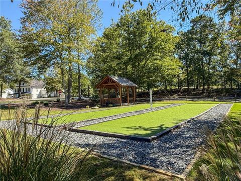 A home in Dawsonville