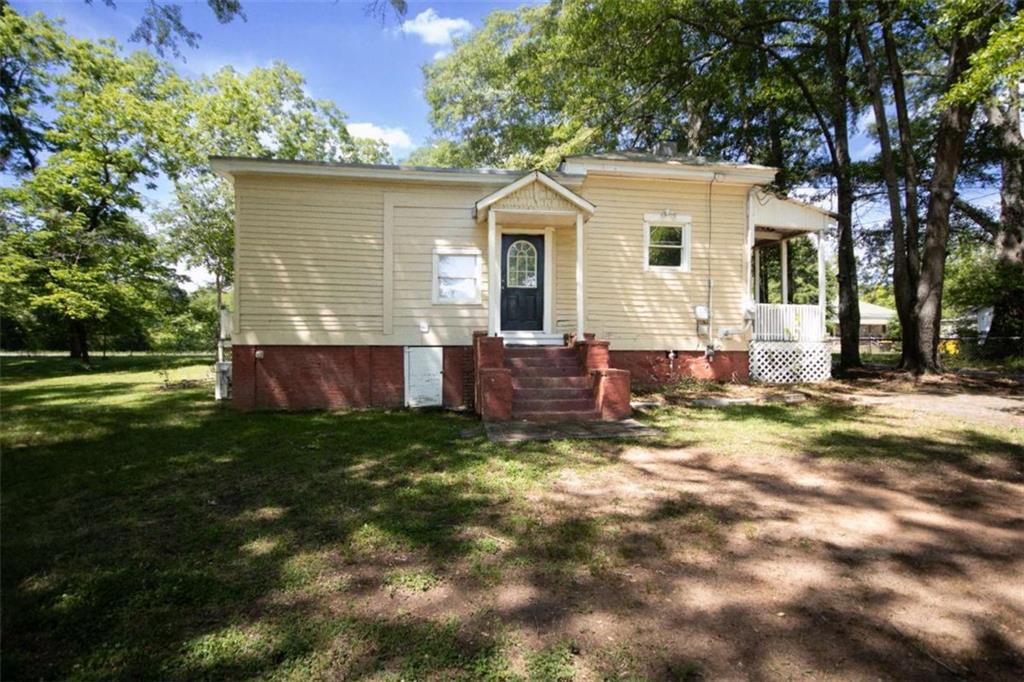 285 E Main St