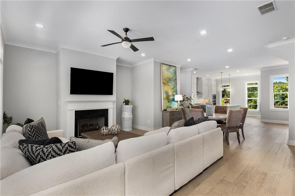 2125 Parkside Lane