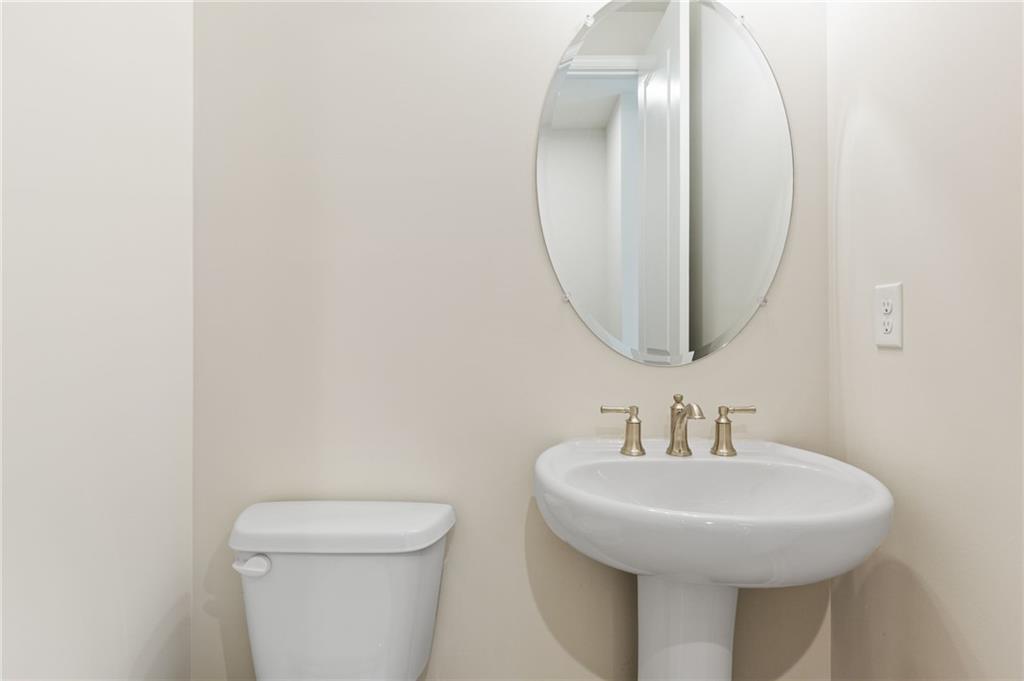 900 Melody Ridge Lane