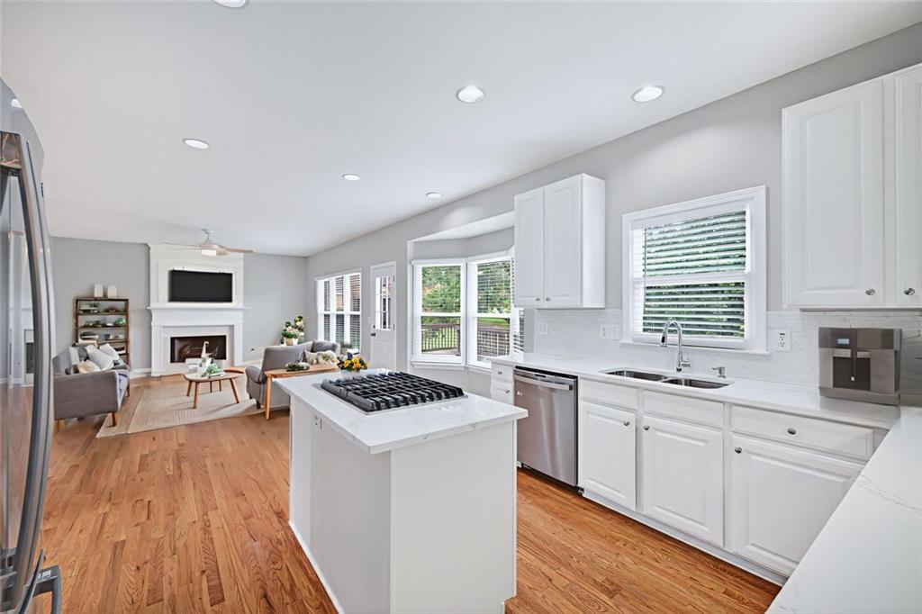 641 Olde Ivy Way