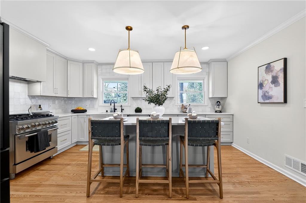 3811 N Stratford Road NE