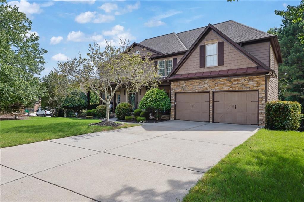 523 Waterside Court