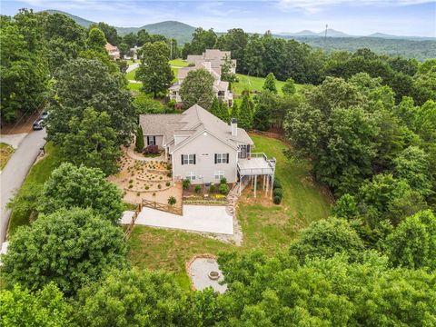 A home in Dahlonega