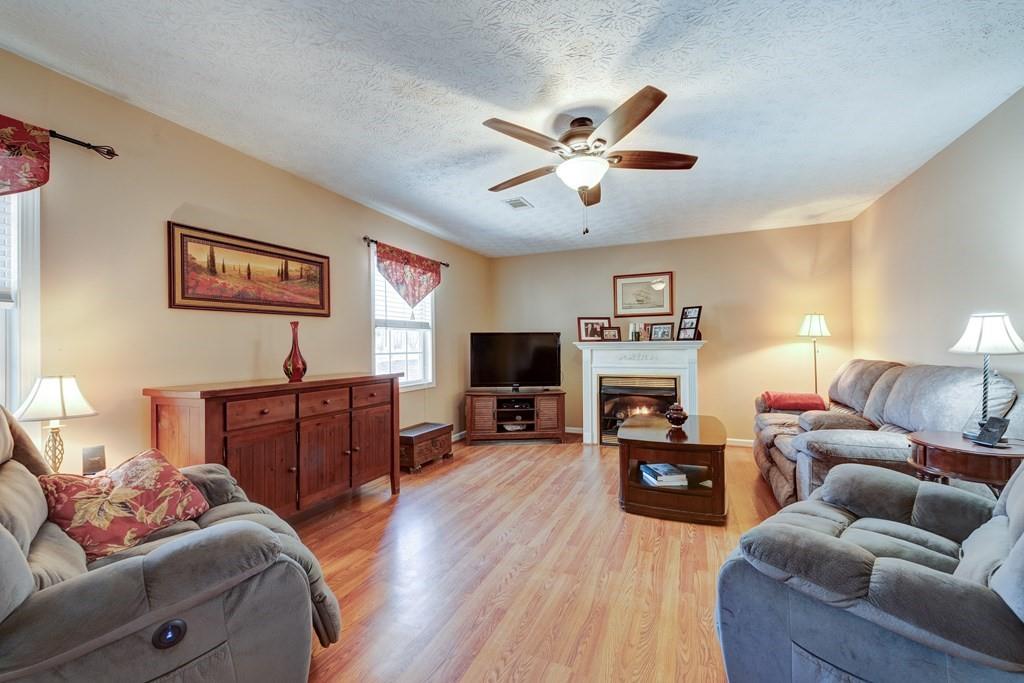 472 Eagle Mountain Drive, Ellijay, Georgia image 3