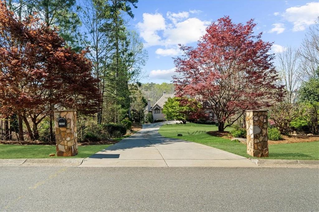1525 Lockridge Drive