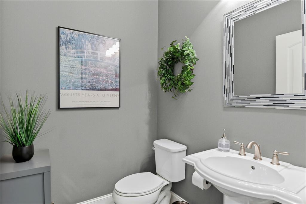 3461 Serenade Commons NW