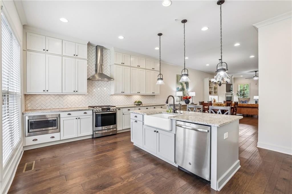 305 Cricket Ln, Alpharetta, GA, 30009, USA, 3 Bedrooms Bedrooms, ,4 BathroomsBathrooms,Townhouse,Active,305 Cricket Ln,7790699