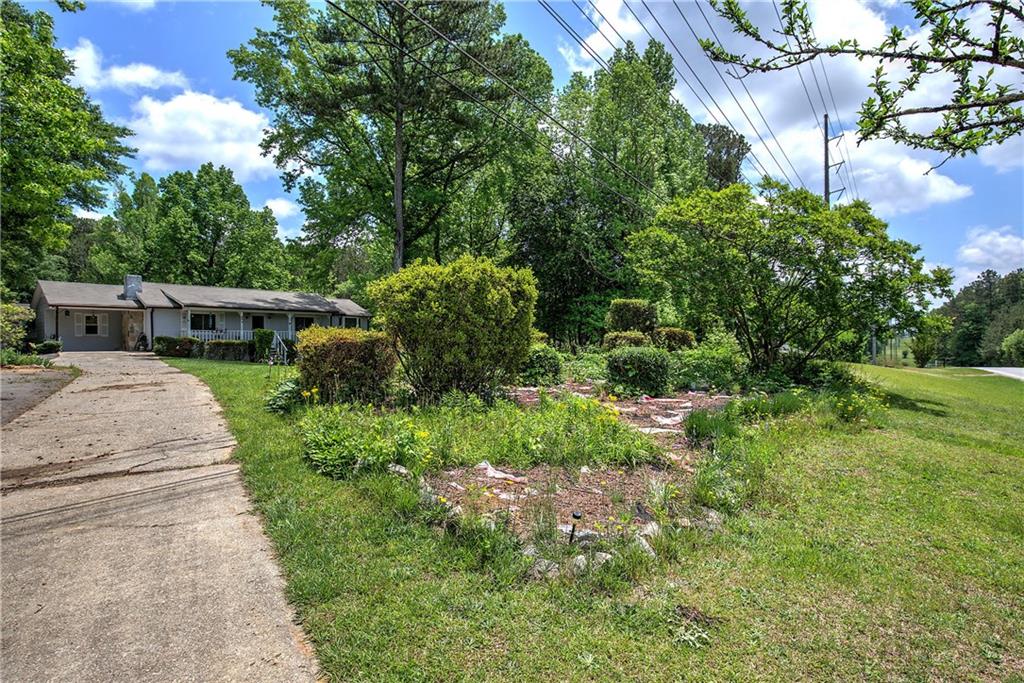 1095 Dallas Nebo Road