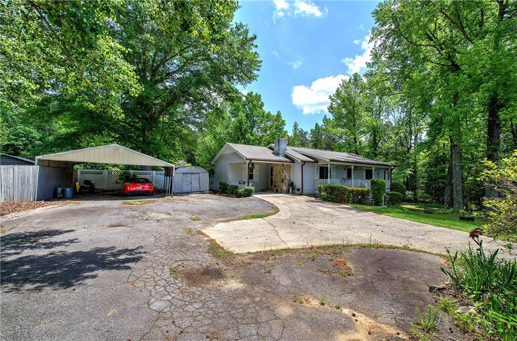 1095 Dallas Nebo Road