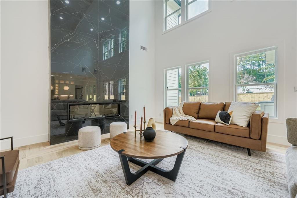 2635 Beverly Lane