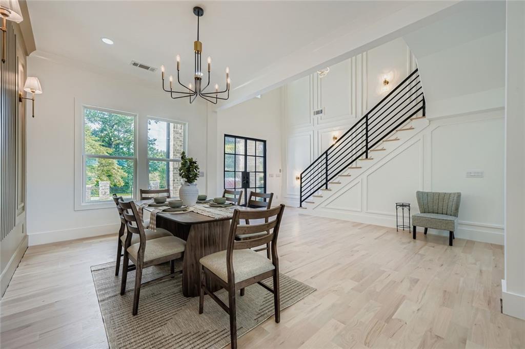 2635 Beverly Lane