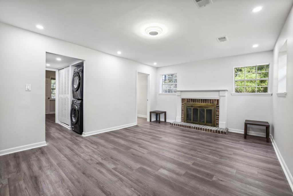 Berkshire Manor - Residential Lease