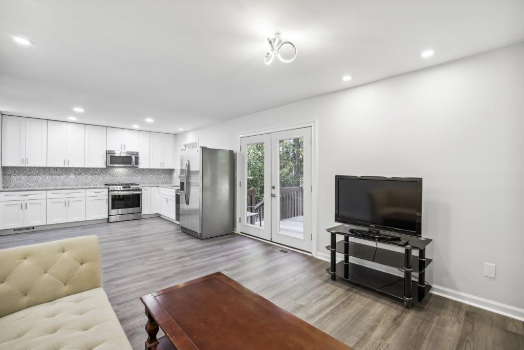 Berkshire Manor - Residential Lease