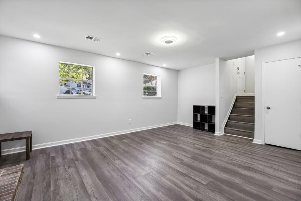 Berkshire Manor - Residential Lease