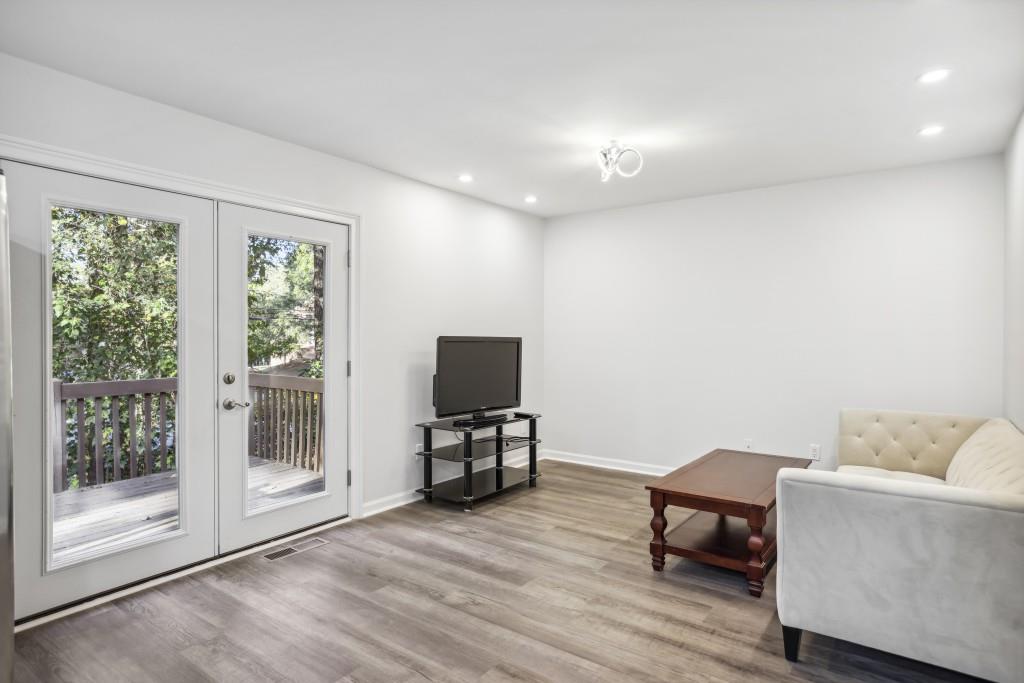 Berkshire Manor - Residential Lease