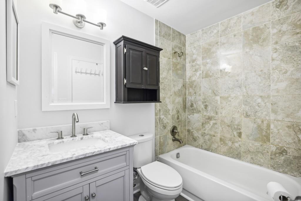 Berkshire Manor - Residential Lease