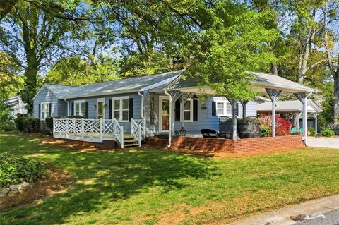 Homes For Sale - 1625 Seayes Road<br/> Mableton, GA 30126