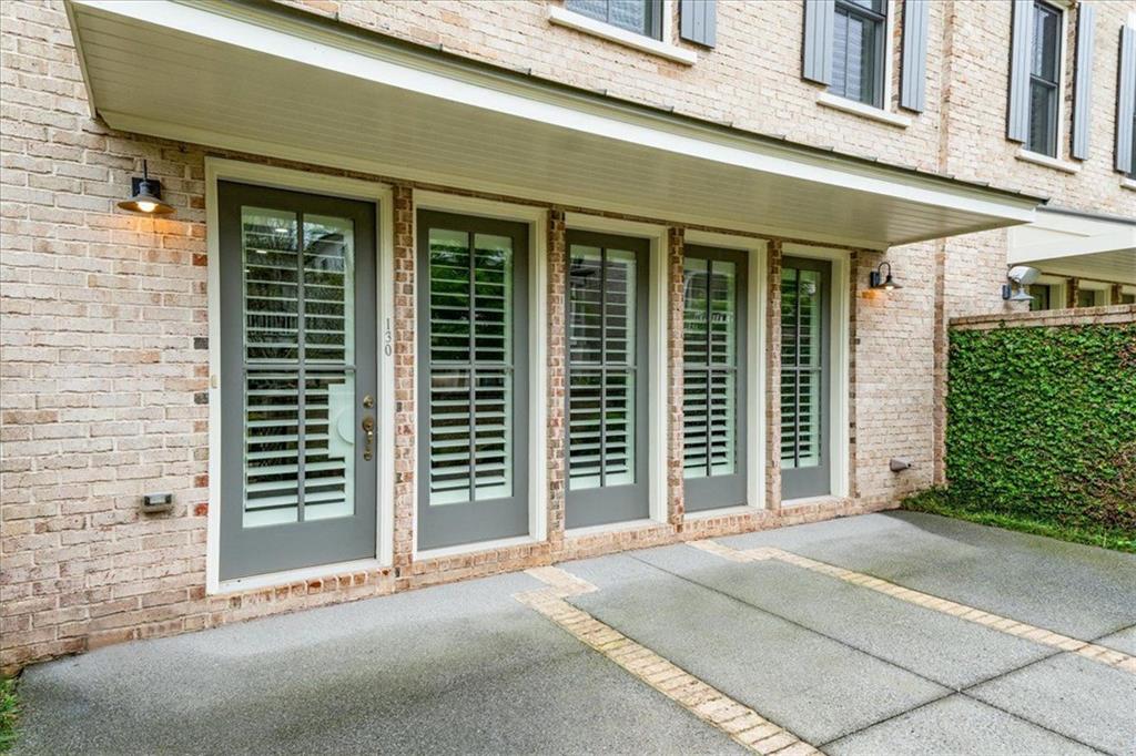 130 FORREST Alley