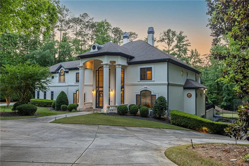 1 Cascade Pointe Drive SW