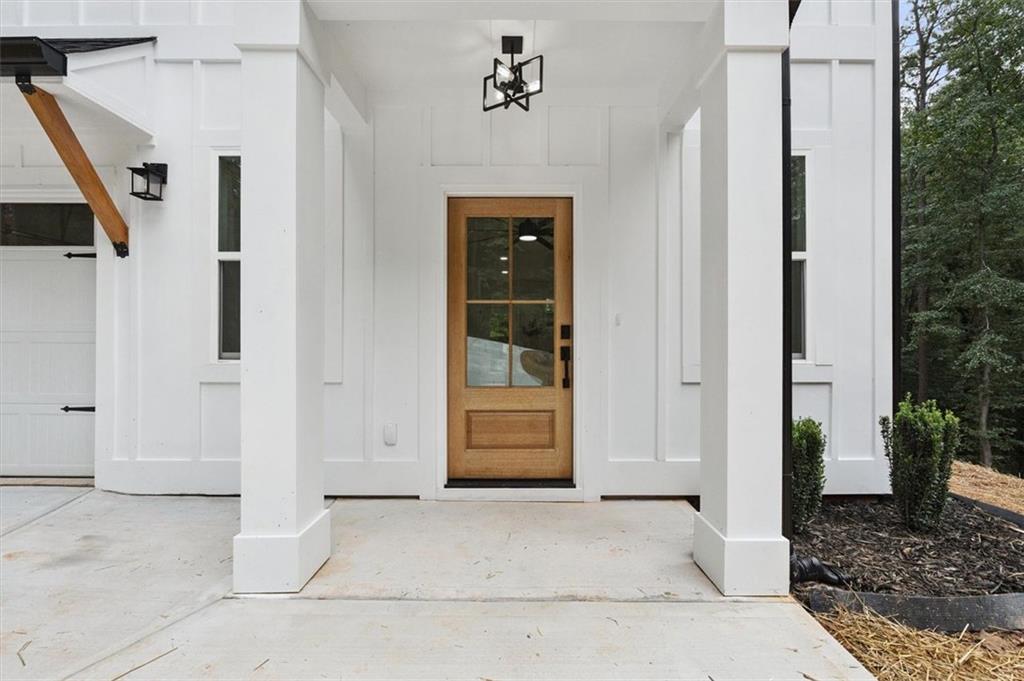 3922 PINE SHORE Circle