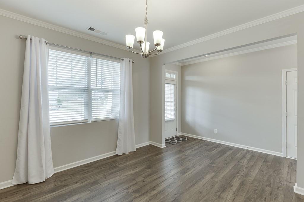 6886 Scarlet Oak Way