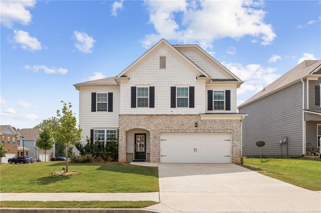 Welcome to your East facing dream home! Built in 2020 and boasting nearly 3,000 sq ft of modern living space, this beautifully maintained 5-bedroom, 3.5-bath residence offers the perfect blend of style, space, and functionality. Nestled on a desirable corner lot in a recently developed neighborhood, this home is ideal for families seeking comfort, versatility, and a thriving community.
Step inside to discover an open-concept layout with contemporary finishes, spacious living areas, and plenty of natural light throughout. The sleek kitchen features modern cabinetry, stainless steel appliances, spacious countertops, and a generous island — perfect for entertaining. The spacious primary suite offers a relaxing retreat with a nice separate bath and shower and generous walk-in closet. Additional bedrooms provide ample space for guests, home offices, or play areas. One of the bedrooms is set up as a second master suite with a full bath.
Enjoy outdoor living with a private backyard and community amenities, all set in a growing area known for its top-rated schools and unbeatable location. You're just minutes from Chateau Elan, Lake Lanier, the North Georgia Mountains, Athens, and Atlanta — with easy access to hospitals, shopping, dining, and major airports.
Whether you're hosting, working from home, or simply unwinding, this spacious and stylish home offers everything you need and more. Don’t miss the chance to live in one of Braselton’s most desirable communities!