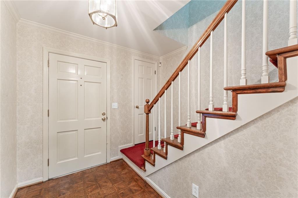 1701 Kings Down Circle