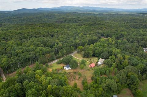 A home in Dawsonville