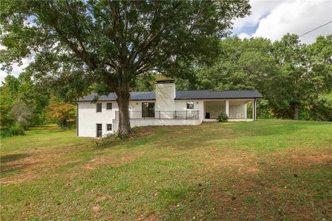 A home in Dawsonville