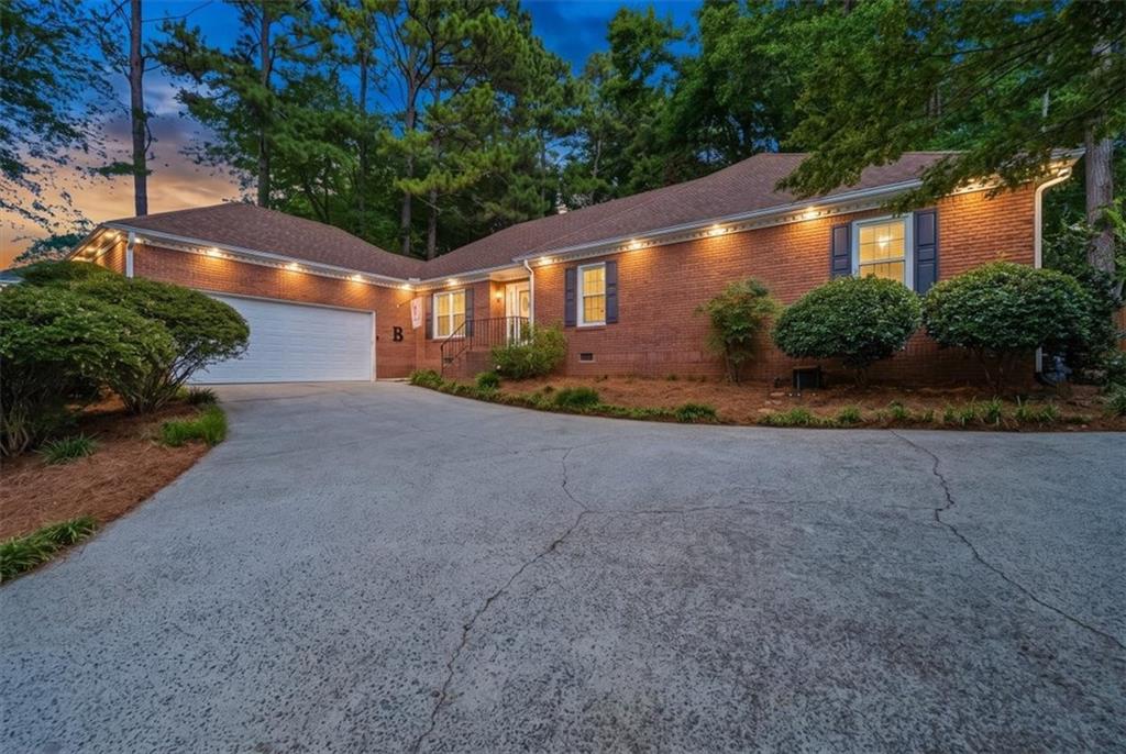 2032 Signal Ridge Chase