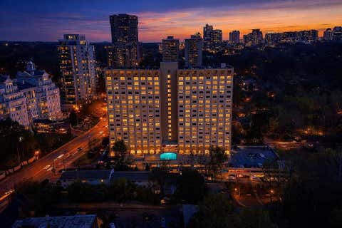 Condo For Sale - 2479 Peachtree Road #1517<br/> Atlanta, GA 30305