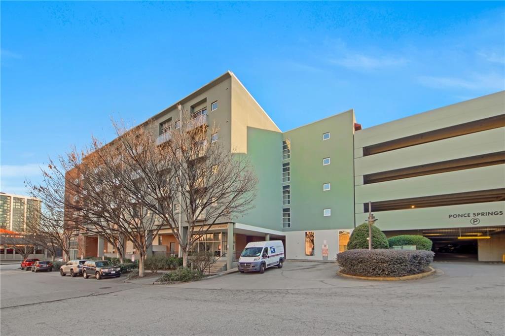 620 Glen Iris Drive NE 521